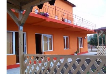 Románia Privát 2 Mai, Exteriőr